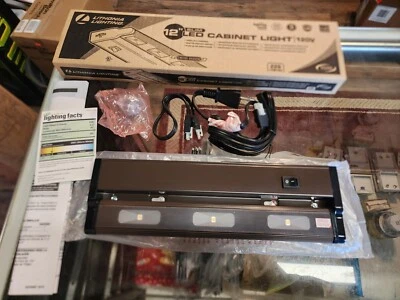 Lithonia Lighting 12" Slim LED Cabinet Light, Bronze Foto 1 de 4