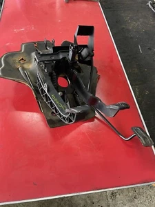 Volkswagen transporter T4 Pedal Assembly Pedals Clutch Brake Accelerator VW - Picture 1 of 15