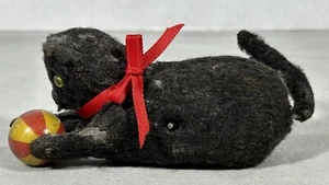 Vintage Wind Up Cat with Ball Japan Fabric over Metal Glass Eyes WORKS, No Key - Picture 1 of 11