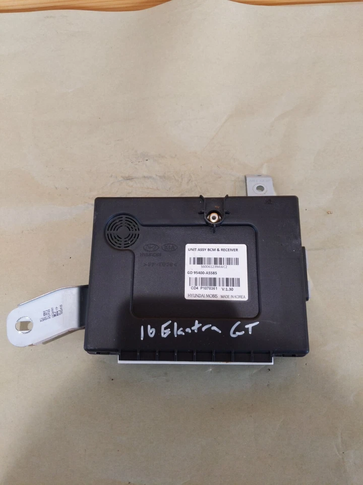 Hyundai Elantra GT 2016 2017 módulo de control de carrocería BCU BCM 95400-A5585 OEM 16 17 Foto 1 de 4