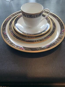 Mikasa Japan Bone China Royal Glimmer 5 PIECE Place Setting Black Gold Pink EUC - Picture 1 of 1