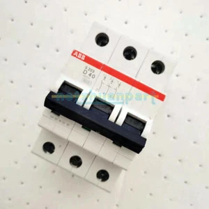 Disyuntor ABB S203-D40 2CDS253001R0401 NUEVO 1 PIEZA - Imagen 1 de 1