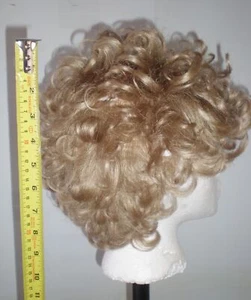 Wig Women Short Curly Blonde Kanekalon Modacrylic Fiber Made in Japan - Picture 1 of 2