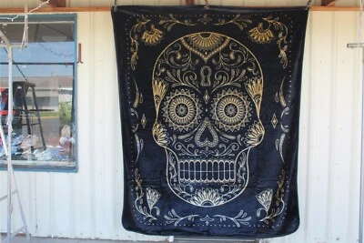 SUGAR SKULL SKULLS DAY OF THE DEAD LOS MUERTOS BLACK GOLD QUEEN SIZE BLANKET - Image 1 of 3