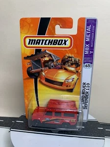 2007 Matchbox MBX Metal 1997 Land Rover Defender 110 Desert Endurance Red #65 - Picture 1 of 13