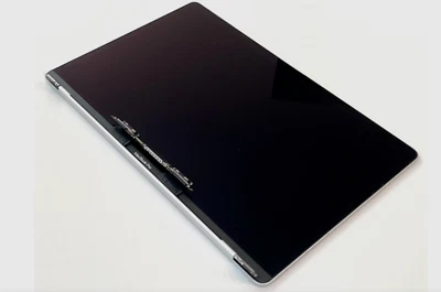 15" MacBook Pro A1990 Silver 2018 2019 Display LCD Assembly 661-10355 C GRD - Image 1 of 4