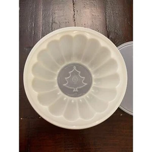 Vintage Tupperware White 8” Jell-N-Serve Jello Mold Set Christmas Tree W/ Lid - Picture 1 of 6