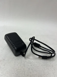 Charger  - Picture 1 of 3