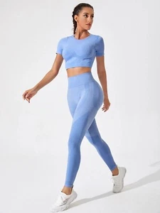 2 Piece Workout Outfit Seamless Leggings and Crop Top Yoga Gym Set Woman's SMALL - Picture 1 of 3