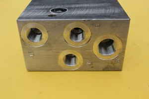 Hydraulic Boom Lockout Valve Block P/N 1CEEGX6715-03F Hydraulic Valve Block - Picture 1 of 9