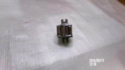 80s GM OLDS BUICK 1979-1985 Cadillac Seville Power Door Lock  Switch 79 80 82 85 Foto 1 de 4