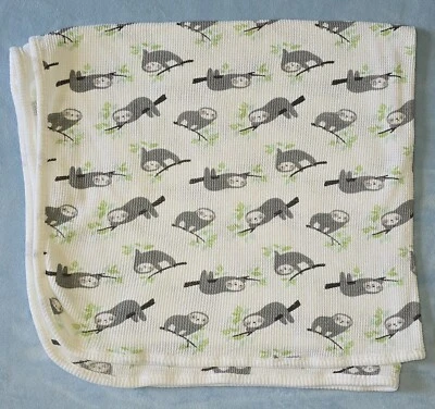 Белое тепловое вязаное детское одеяло с принтом ленивец хлопок - Изображение 1 из 4