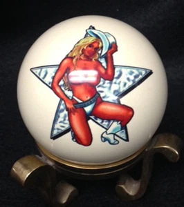 Pool/Billiards Dallas Star Girl with Hat Custom Cue Ball - Picture 1 of 2