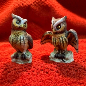 Salt & Pepper Shakers - Owls Hand Painted Marked KW2726 Vintage -3" - Picture 1 of 6