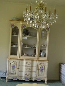 Stunning French Country Dining Room - Hand Painted by Artist - Picture 1 of 9