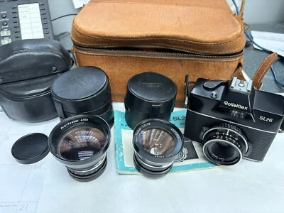 Equipo de cámara ROLLEIFLEX SL26 con lentes Carl Zeiss Tessar de 40 mm, 80 mm y 28 mm Foto 1 de 4