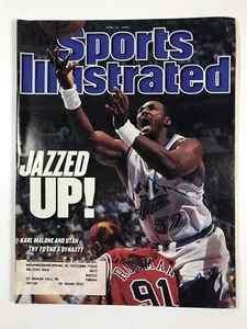 Sports Illustrated Magazine (June 16, 1997) (Karl Malone, Utah Jazz, NBA) - Picture 1 of 3