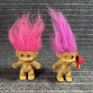 (2) Vintage Russ Troll Doll 3.5” Pink Hair I Love You Heart Sign Valentine Lot - Picture 1 of 3