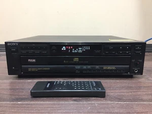 Reproductor cambiador de CD de 5 discos Sony CDP C515 con control remoto - Imagen 1 de 14