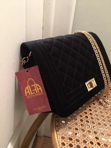 Classic Quilted Velvet Shoulder Crossbody Gold Chain Designer Bag / Black - Picture 1 of 11