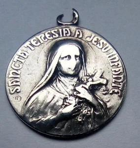 SANCTA TERESIA / ST THERESE OF LISIEUX FRENCH RELIGIOUS SILVER MEDAL - Picture 1 of 2