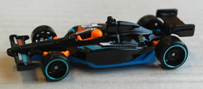 Hot Wheels 2011 IndyCar Oval Course Race Car nero multipack esclusivo HW auto - Immagine 1 di 4