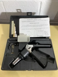 HK-150 Hydraulic Riveter Tool - Picture 1 of 19