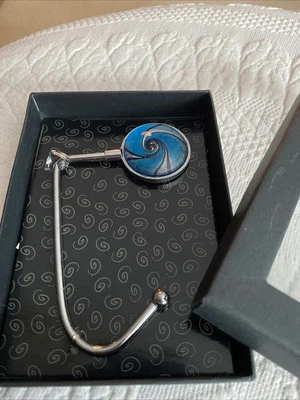 Handbag Holder Magnetic Swivel Silverplate Purse Hook for Restaurant Table  - Image 1 of 2