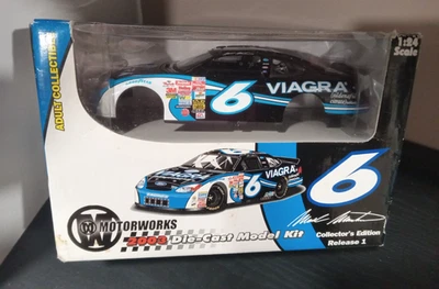 1/24 Motorworks 2003 #6 Ford Taurus Viagra Mark Martin Diecast Car Model Kit NUEVO Foto 1 de 4