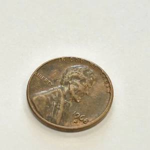 1968 D Lincoln Memorial Penny mit Fehler am oberen Rand / "L" in Liberty on Edge Münze - Bild 1 von 7