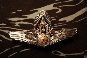 Thailand Air Force Master Aviator Military Flight wings Badge - Picture 1 of 3