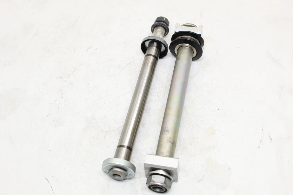 Yamaha Yzf R6s 2009 eje trasero llanta basculante perno Foto 1 de 4