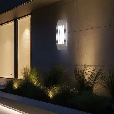 Wandleuchte Außenlampe Balkonleuchte E27 Terrassenleuchte Fassadenlampe silber - Bild 1 von 4