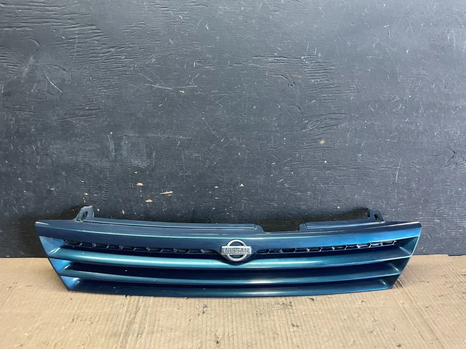 Parrilla delantera Nissan Altima 1995 a 1997 P8434 PS Foto 1 de 4