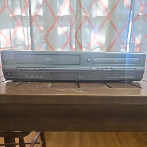 MAGNAVOX MWD2205 DVD / VCR COMBO DVD VHS PLAYER RECORDER NO REMOTE - Picture 1 of 6