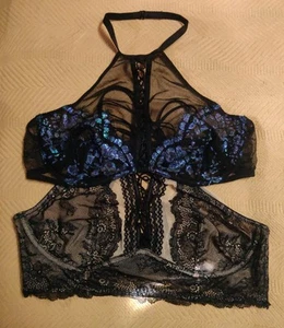 Set of 2 Victorias Secret very sexy bralettes halter top size M - Picture 1 of 7
