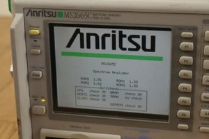 Anritsu MS2665C Spectrum Analyzer Powers On LCD OK - Picture 1 of 9
