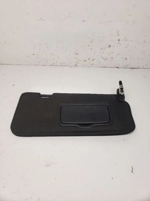 Passenger Right Sun Visor With Illumination Fits 08-09 ESCAPE 1016082 - Image 1 of 4