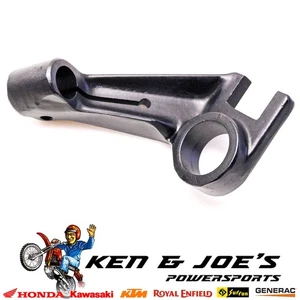 NOS 1982 Kawasaki KZ750R Right Handlebar Handle Holder Clamp - Picture 1 of 3