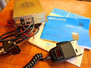 Vintage Midland International Model 77-951 40 Channel CB Radio Transceiver - Picture 1 of 8