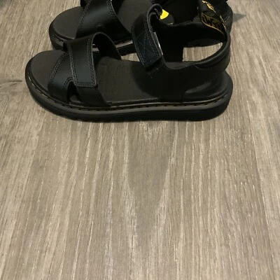 Сандалии молодежные Dr. Martens Vossie Y черные размер: 5 AirWair - Изображение 1 из 4