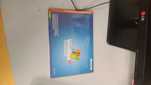 Microsoft Windows XP Professional with product key FACTORY SEALED - Picture 1 of 2