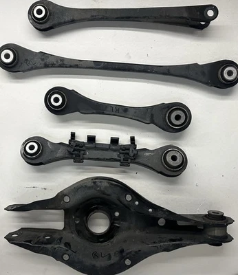 Оригинальный кулак рычага подвески BMW 228i 230i 320i 328i 428i 430i RL F22 F30 - Изображение 1 из 4