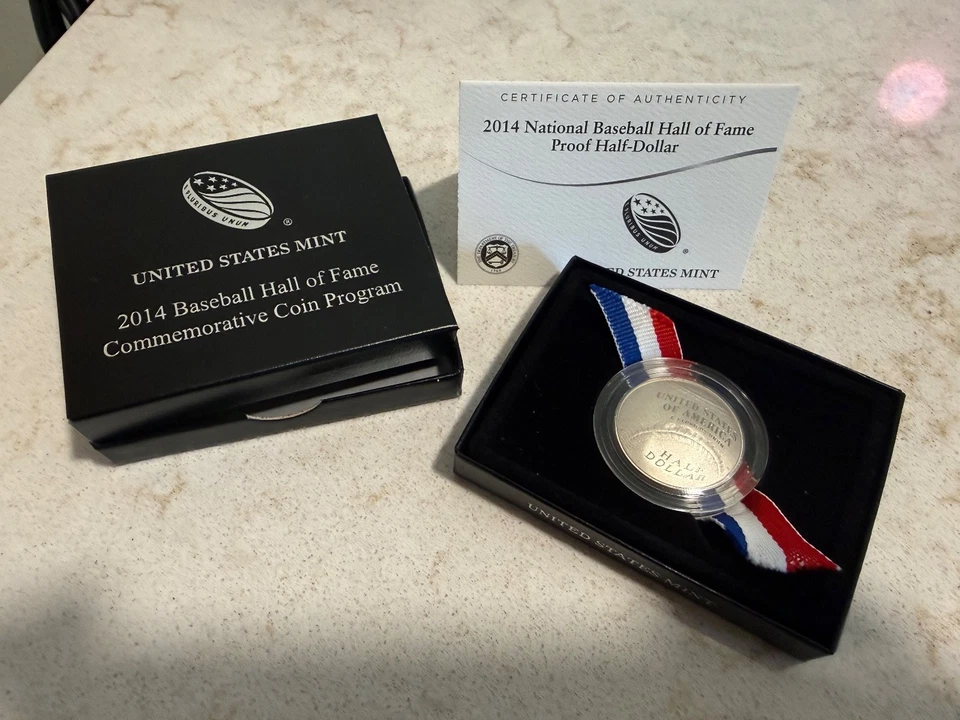 2014 National Baseball Hall of Fame BU HALF DOLLAR US Mint Clad UNC Coin Box COA - Image 1 of 3