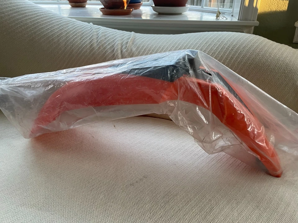 Guardabarros delantero OEM KTM 7730801000004 KTM XC XCF SX SXF XCW XCFW 125-530 2007-2015 Foto 1 de 3