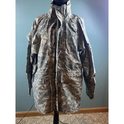 Chaqueta Parka Camuflada para Clima Frío US Military Gen III ECWCS Gore-TEX Para Hombres Foto 1 de 4