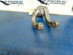 2020 Volvo V60 II (ZW) 40AH FRONT LEFT STRUT FORK 32141085 - Picture 1 of 4