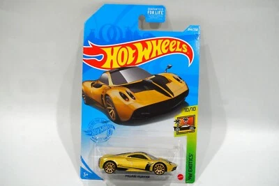 Hot Wheels #244 HW Exotics 2021 10/10 Pagani Huayra dorado con ruedas doradas de 10 radios Foto 1 de 4