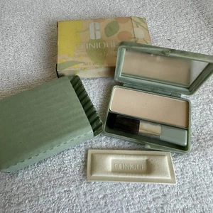 New Vintage CLINIQUE Transparent Buffer Face Powder .35 Oz Color Natural In Box - Picture 1 of 8