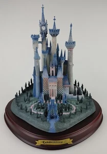 A Castle For Cinderella Enchanted Places Disney Classic Collection WDCC *Read - Picture 1 of 12